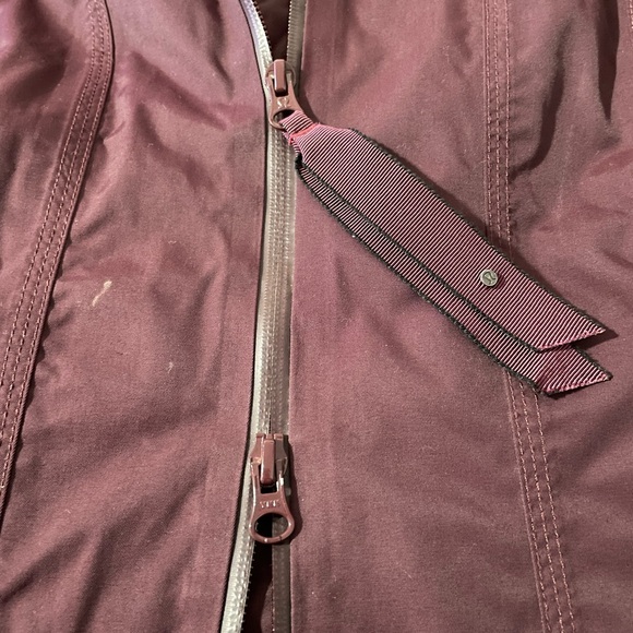 Lulu lemon rain jacket - Picture 4 of 7